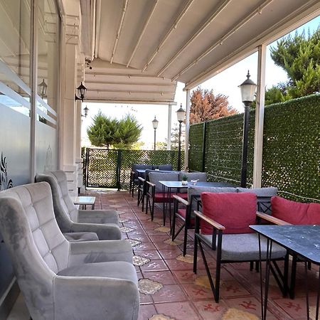 Ottoman Istanbul Airport Otel Екстериор снимка